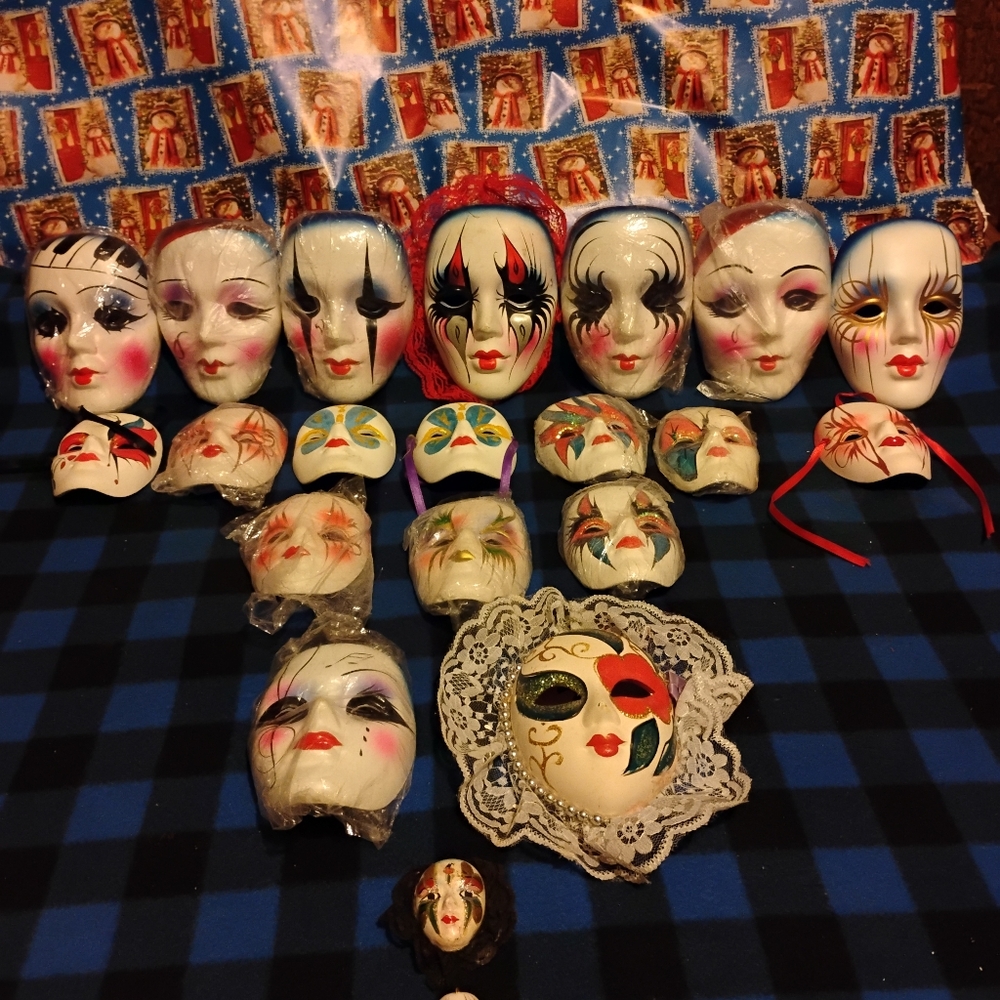 22 Japan Theater In Mardi Gras Decorative Mask